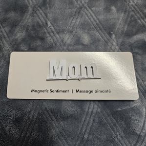 OUI Magnetic Sentiment "Mom" Magnet